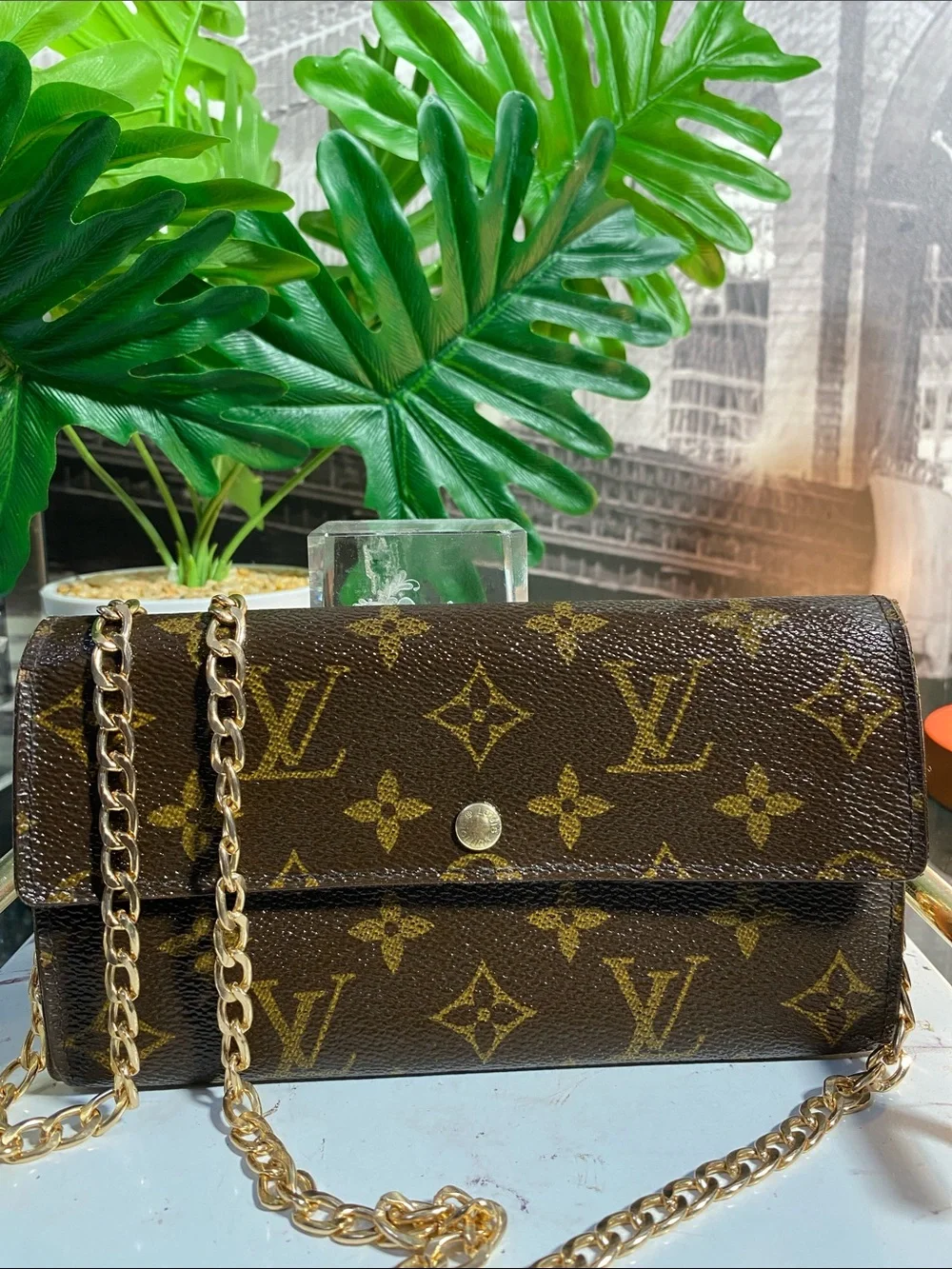 Authentic Louis Vuitton Vintage Monogram Sarah Wallet